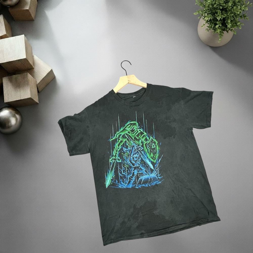Vintage Legend of Zelda Link Graphic‎ Tee Black Distressed Y2K Skater T-Shirt